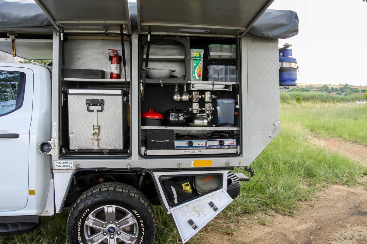 Avis 4x4 - Group K - Kitchen